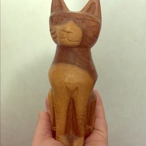 Hand Carved Cat Statue!